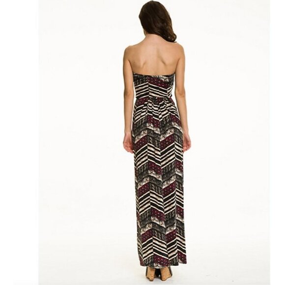 Women Le Chateau Bohemian Print Knit Maxi Dress Size XXL Color Tan/Berry… - Picture 2 of 3